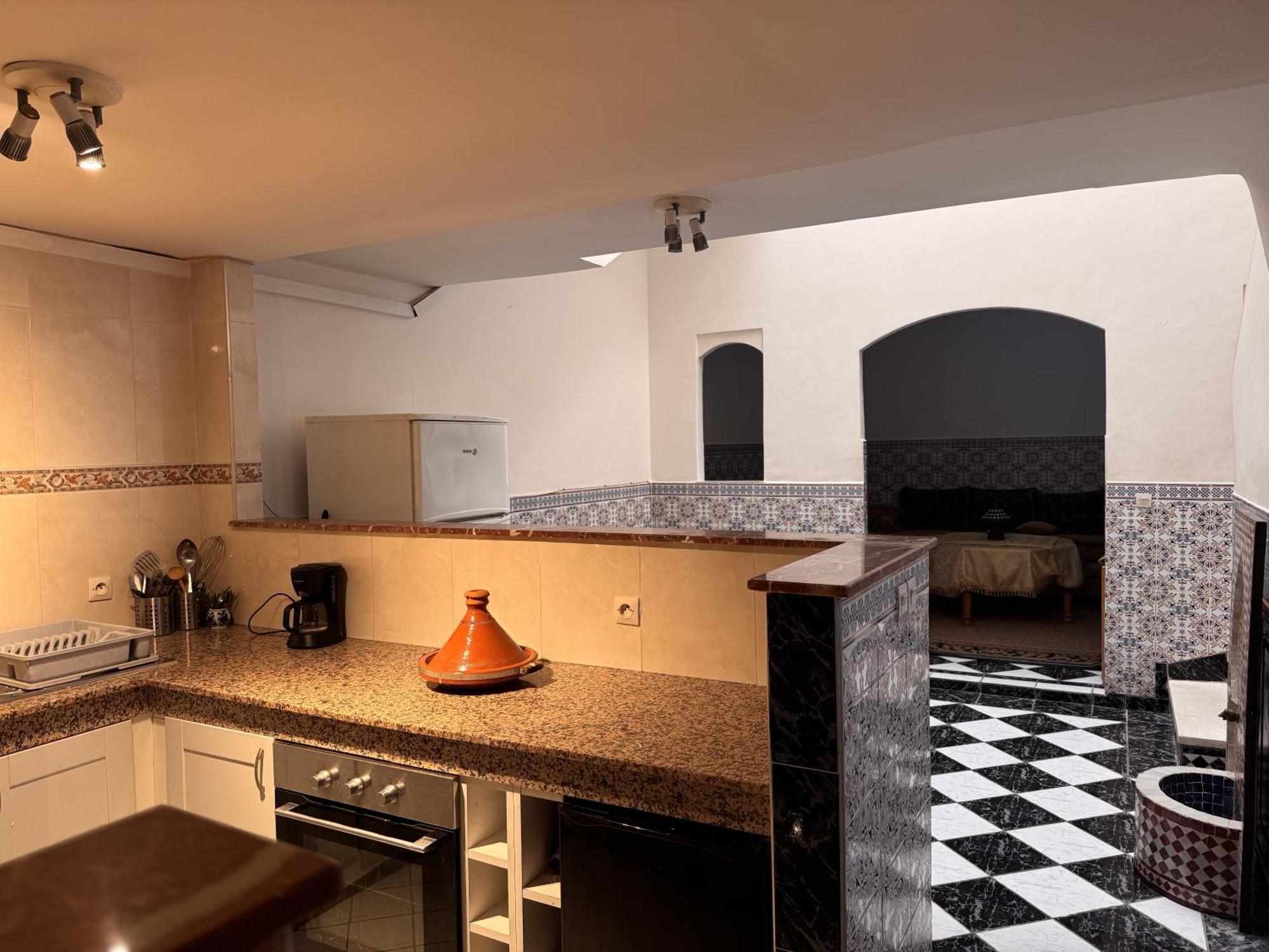 Riad Sidi *